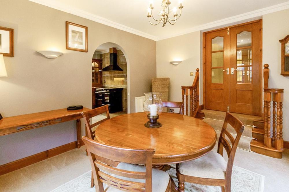 באלאכוליש Dalcraig House B&B מראה חיצוני תמונה