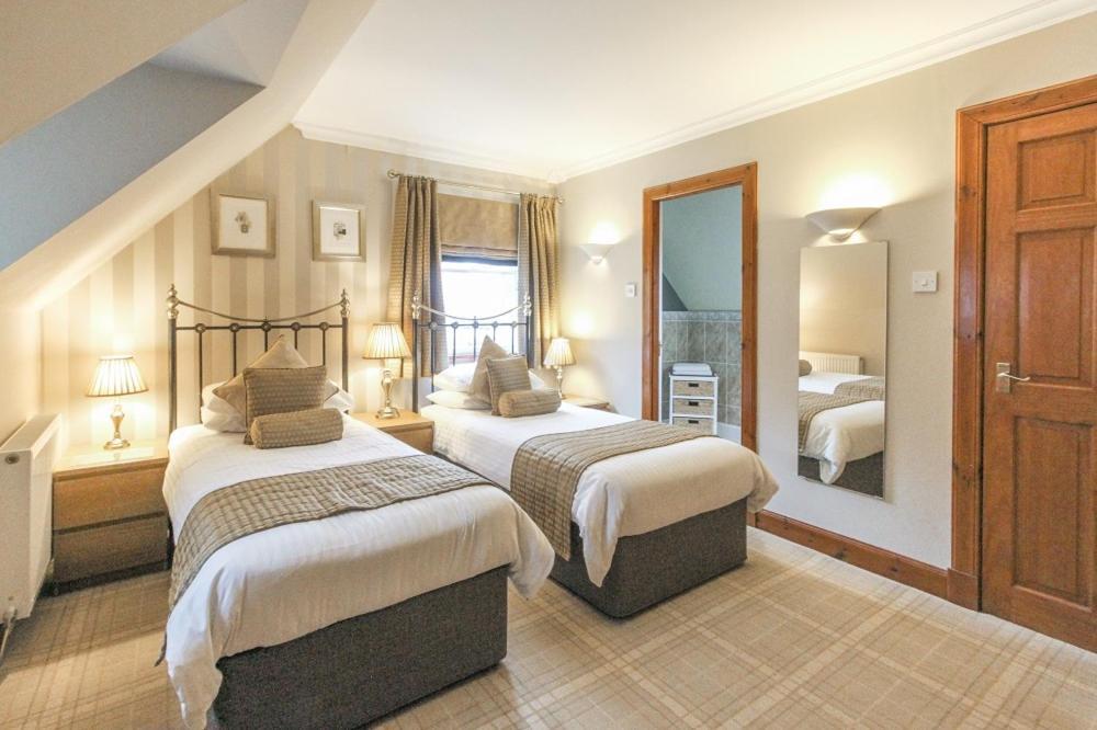 באלאכוליש Dalcraig House B&B מראה חיצוני תמונה
